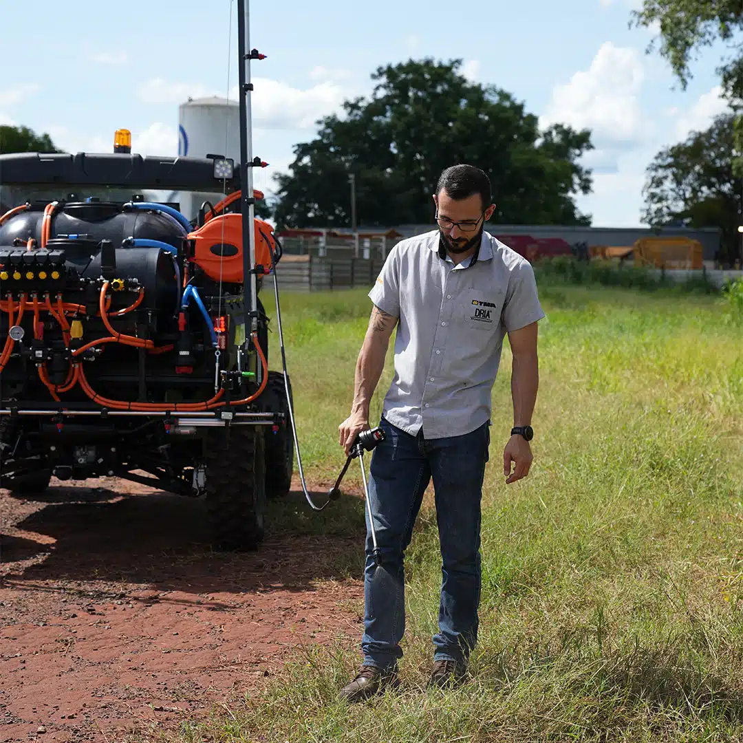 Pulverizador Agrícola CDX, o UTV agrícola com aplicador de defensivos agrícolas