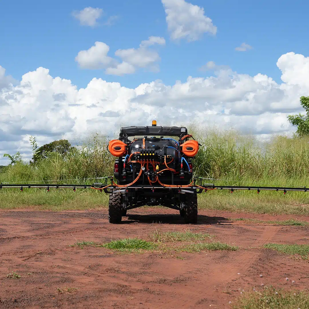Pulverizador Agrícola CDX, o UTV agrícola com aplicador de defensivos agrícolas